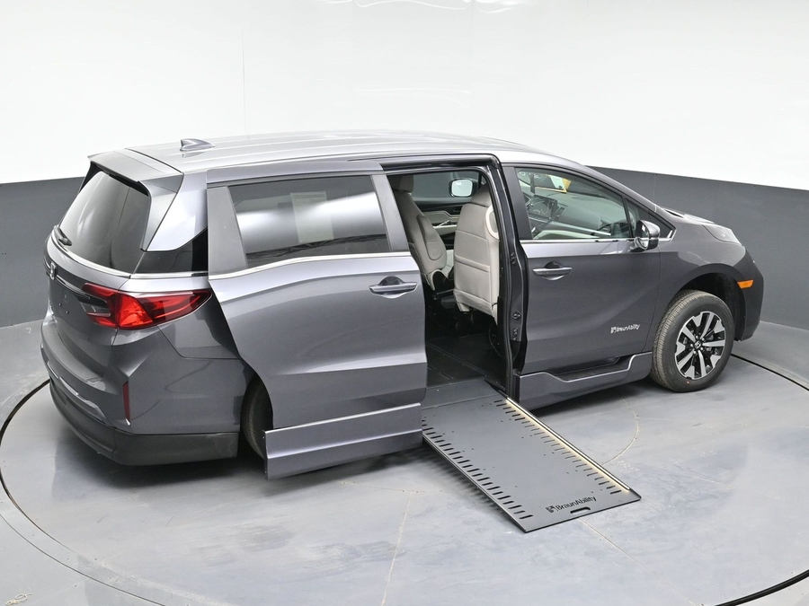 New 2026 Honda Odyssey EX-L - BraunAbility Side Entry Entry In Floor Automatic Ramp