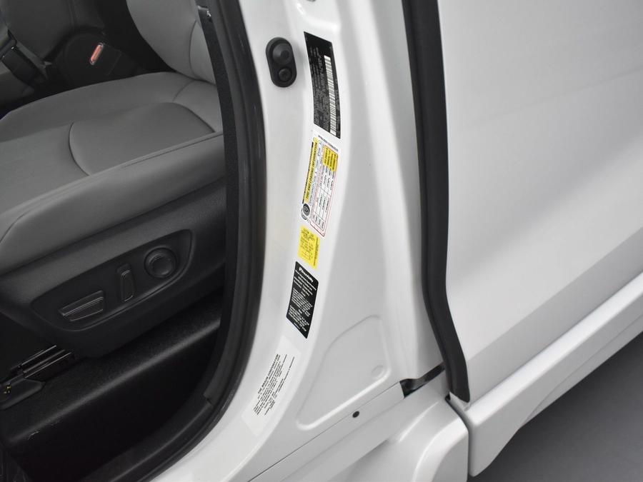 New 2025 Toyota Sienna Hybrid XLE Base - BraunAbility Side Entry Entry Fold Out Automatic Ramp