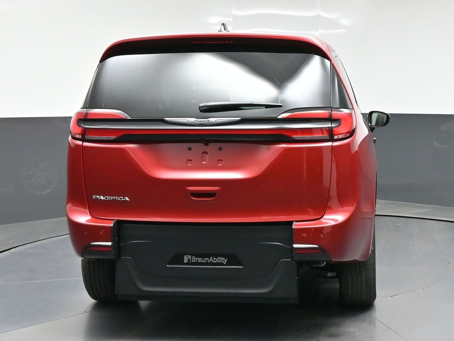 New 2026 Chrysler Pacifica Select Plus - BraunAbility Rear Entry Fold Out Manual Ramp