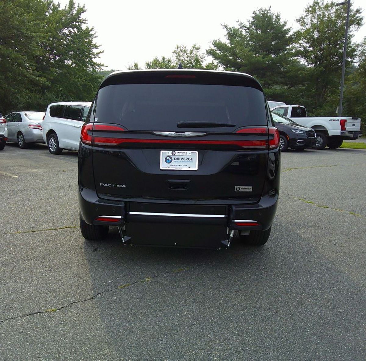 2024 CHRYSLER PACIFICA - Image 12