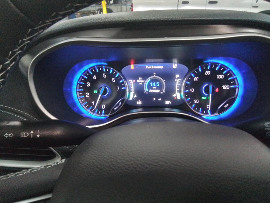 Black Chrysler Pacifica image number 35