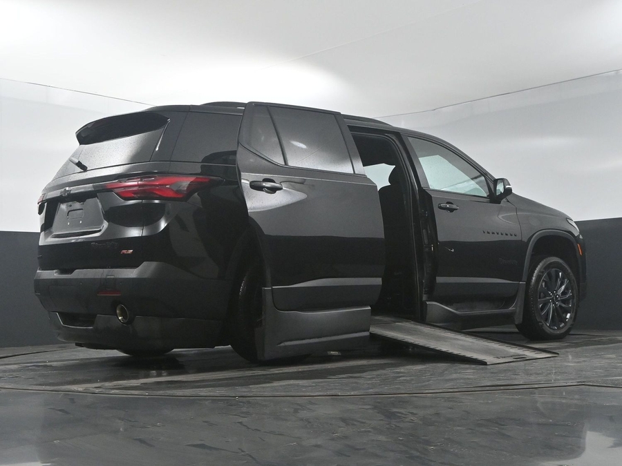 Used 2022 Chevrolet Traverse RS - BraunAbility Side Entry Entry In Floor Automatic Ramp
