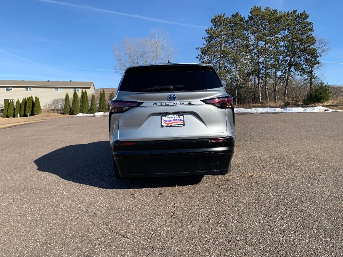 2024 TOYOTA SIENNA - Image 16