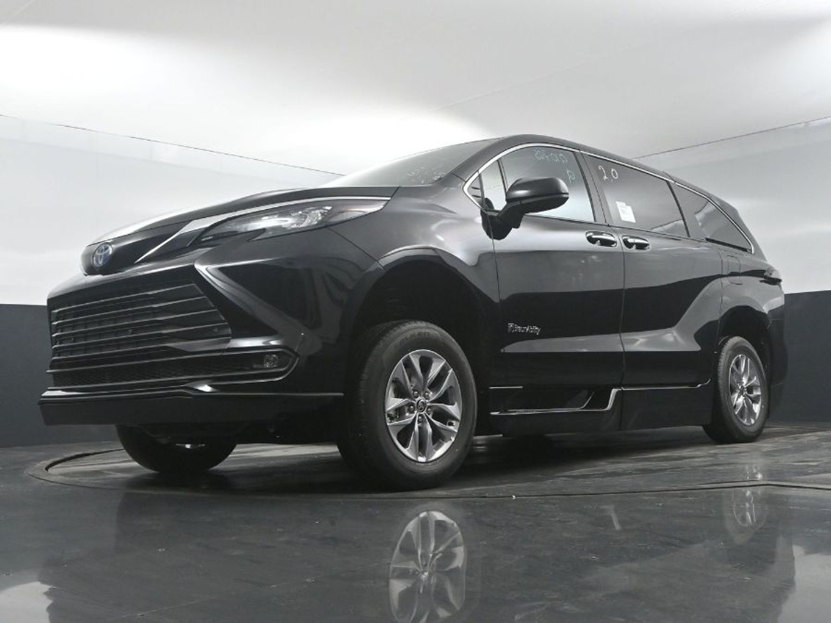 2025 TOYOTA SIENNA - Image 14