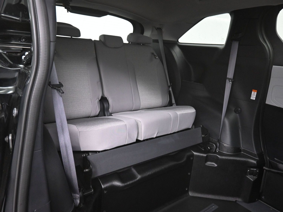 New 2025 Toyota Sienna Hybrid LE - BraunAbility Side Entry Entry Fold Out Automatic Ramp