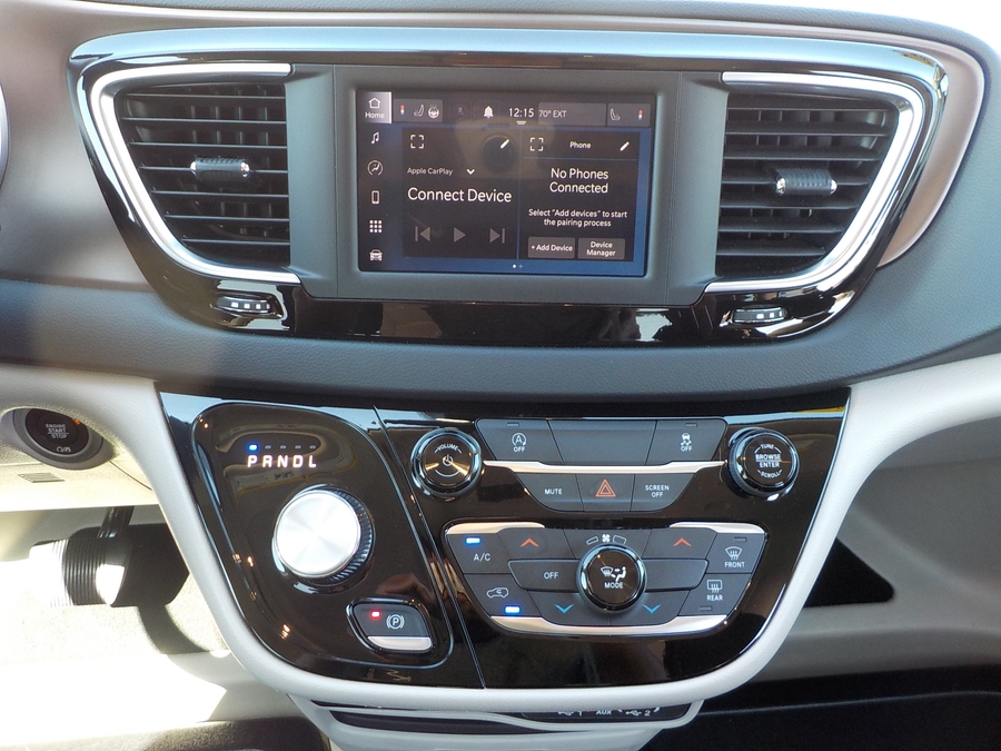 2023 CHRYSLER VOYAGER - Image 31