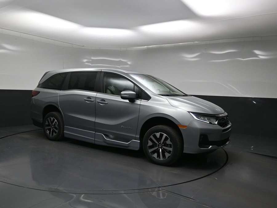 New 2026 Honda Odyssey EX-L - BraunAbility Side Entry Entry In Floor Automatic Ramp