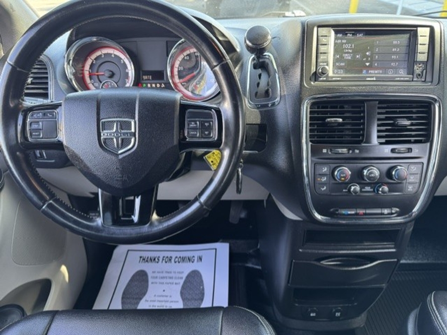  Dodge Grand Caravan image number 12