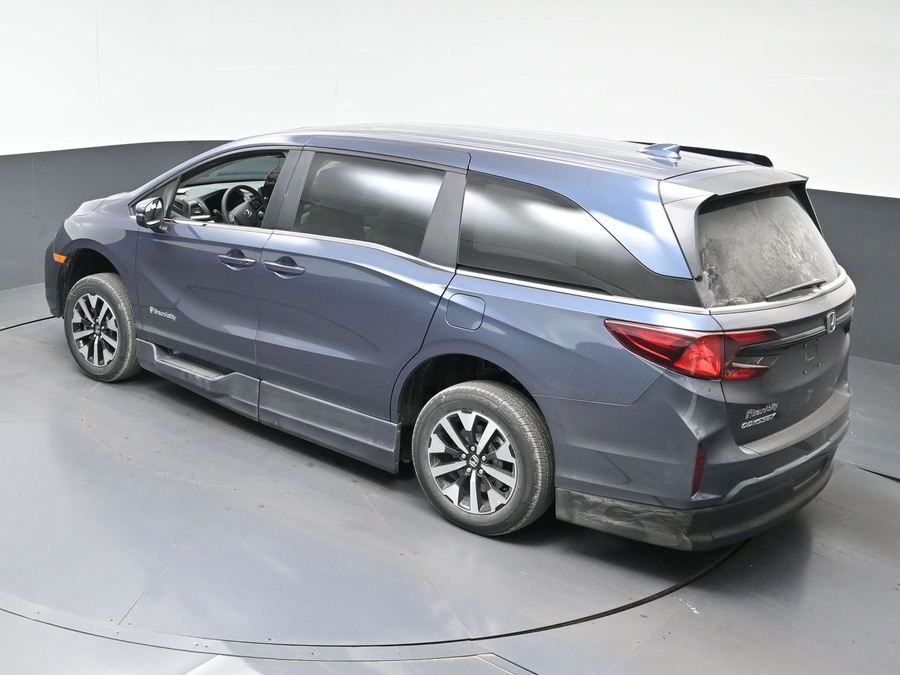New 2026 Honda Odyssey EX-L - BraunAbility Side Entry Entry In Floor Automatic Ramp