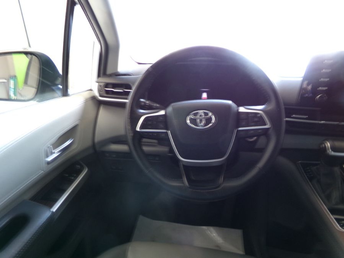 2024 TOYOTA SIENNA - Image 7
