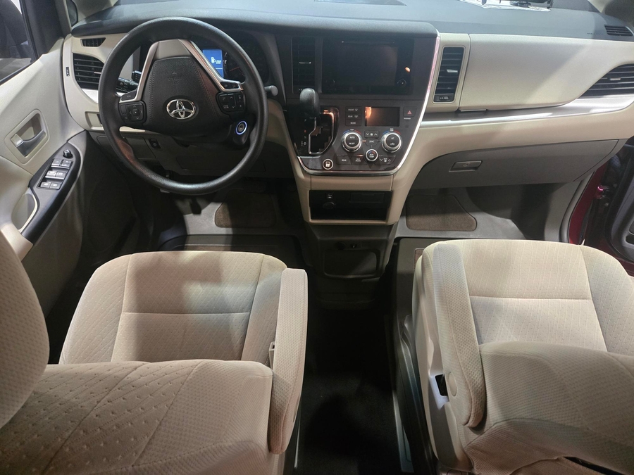 Used 2017 Toyota Sienna LE - BraunAbility Side Entry Fold Out Automatic Ramp
