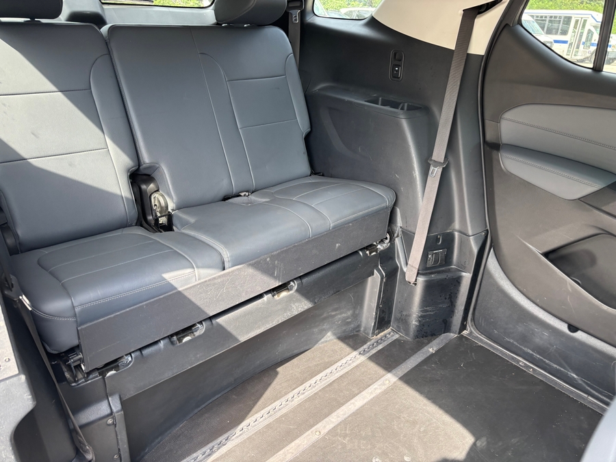 Used 2021 Chevrolet Traverse 3LT - BraunAbility Side Entry In Floor Automatic Ramp