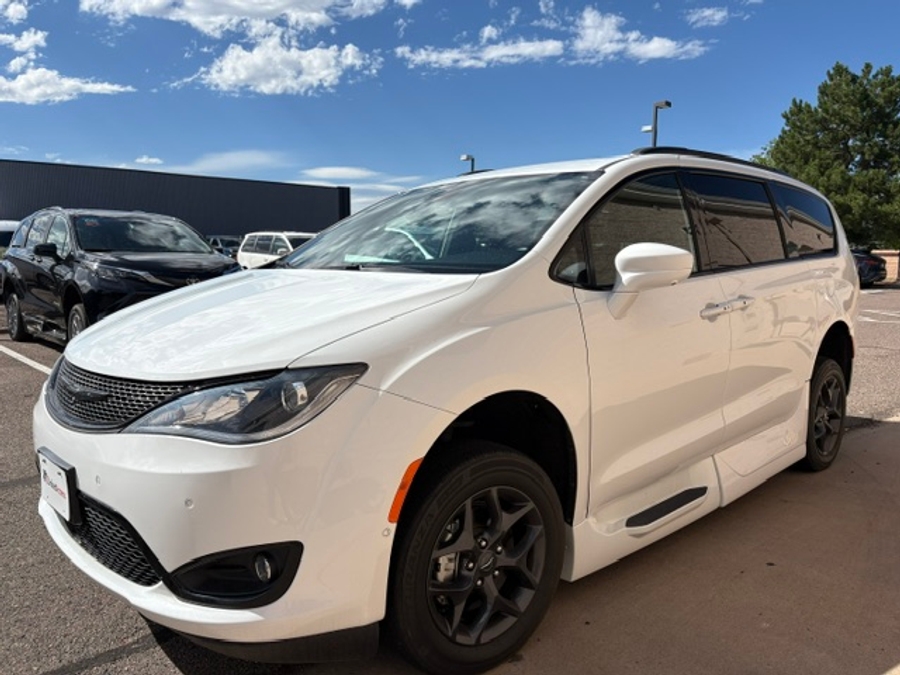Used 2019 Chrysler Pacifica Touring L Plus - VMI Side Entry In Floor Automatic Ramp