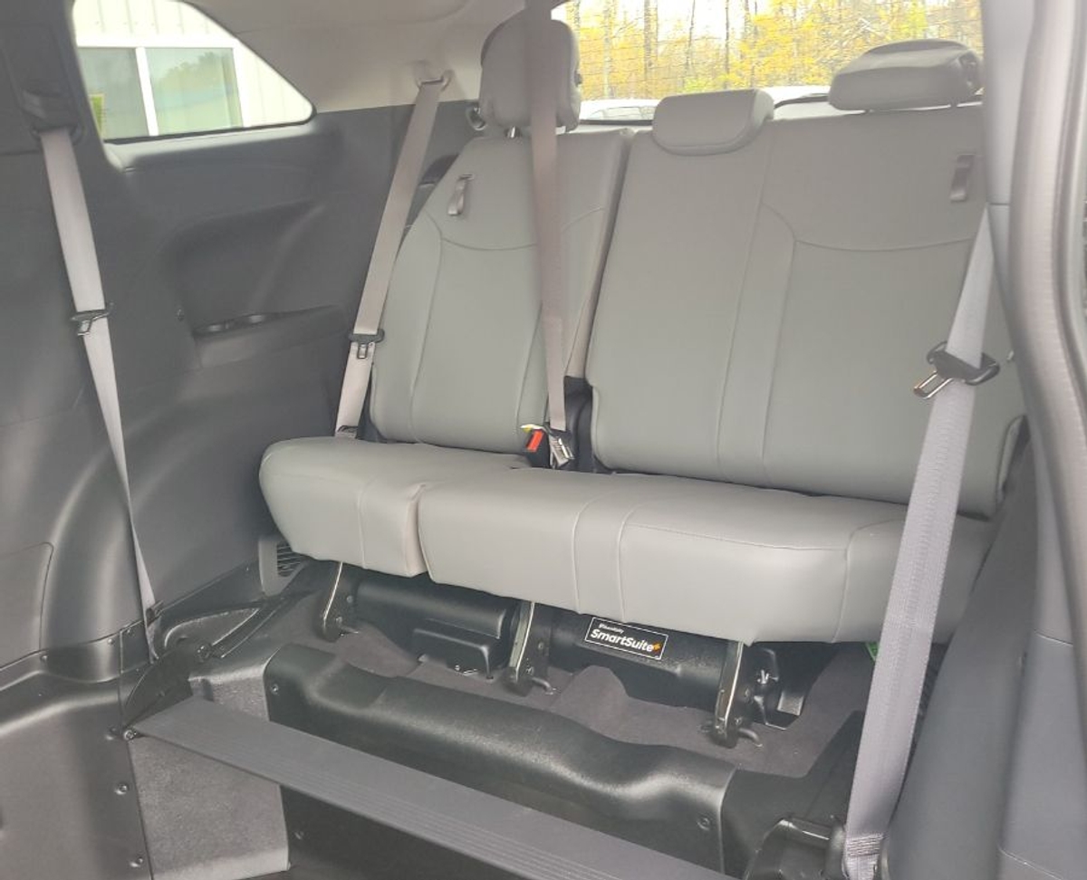 2025 TOYOTA SIENNA - Image 8