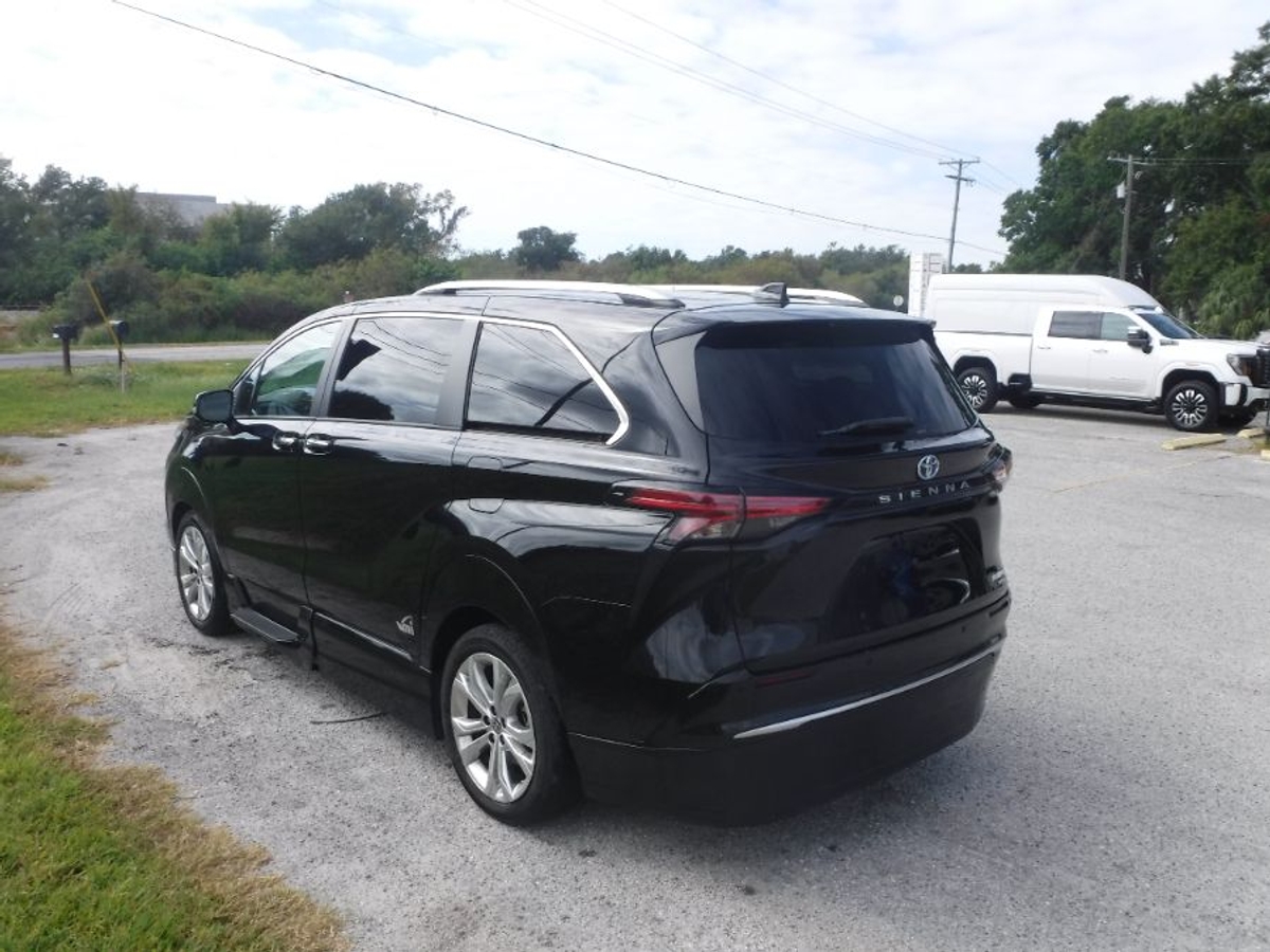 2022 TOYOTA SIENNA - Image 7