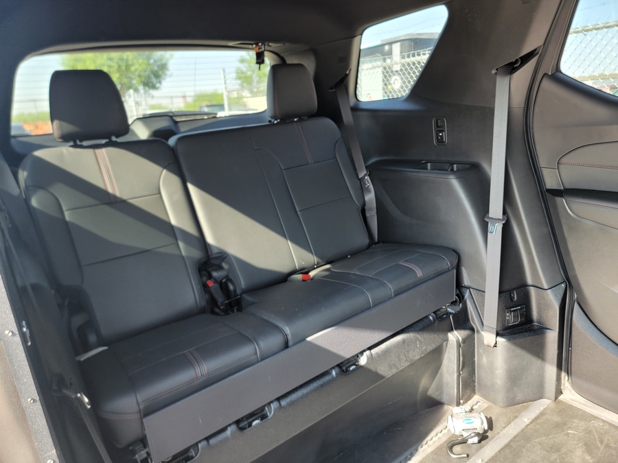 Used 2023 Chevrolet Traverse 2LT - BraunAbility Side Entry In Floor Automatic Ramp