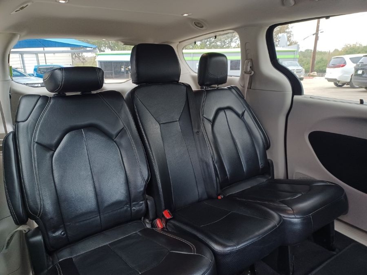2022 CHRYSLER PACIFICA - Image 20