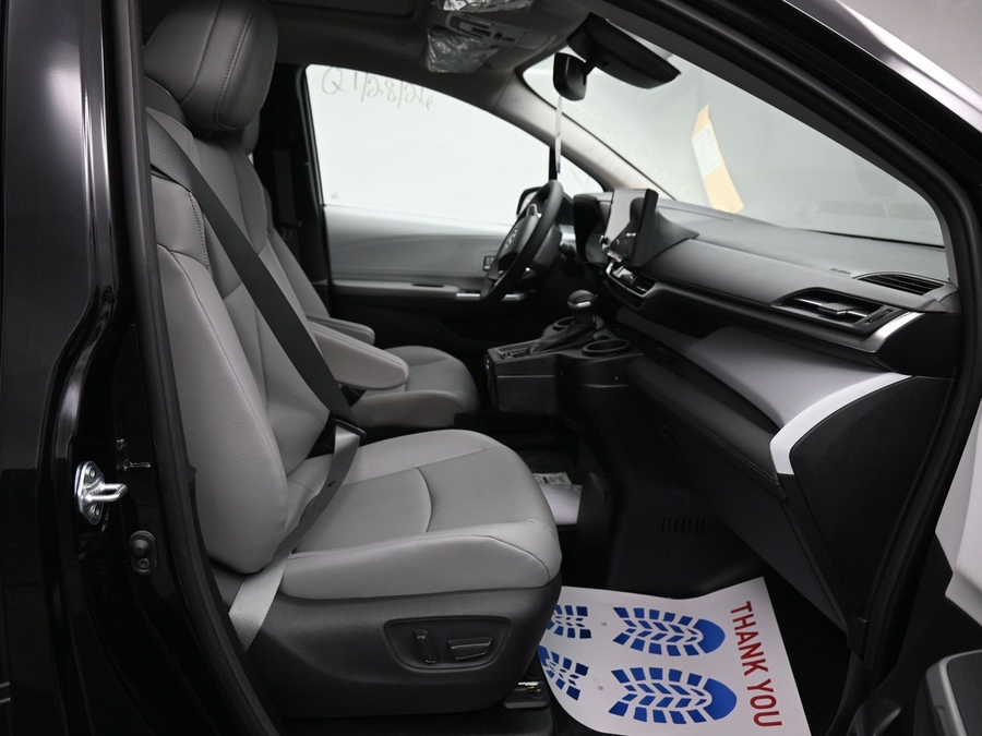 Black Toyota Sienna image number 8