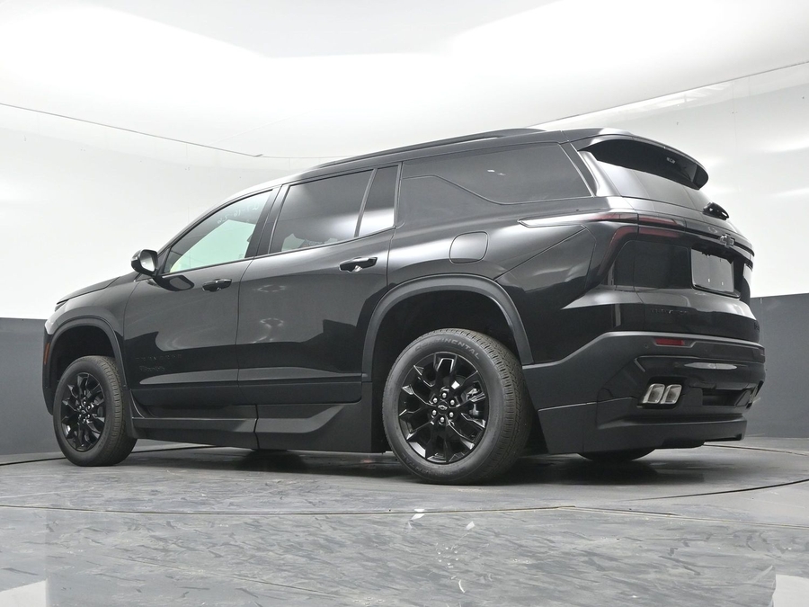 New 2026 Chevrolet Traverse 1LT Midnight - BraunAbility Side Entry In Floor Automatic Ramp