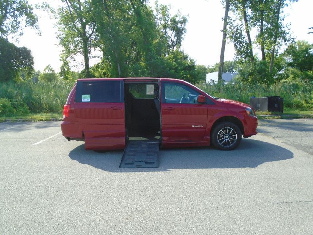 2016 Dodge Grand Caravan R/T