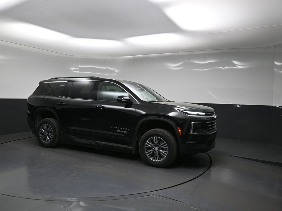 New 2026 Chevrolet Traverse 1LT - BraunAbility Side Entry In Floor Automatic Ramp