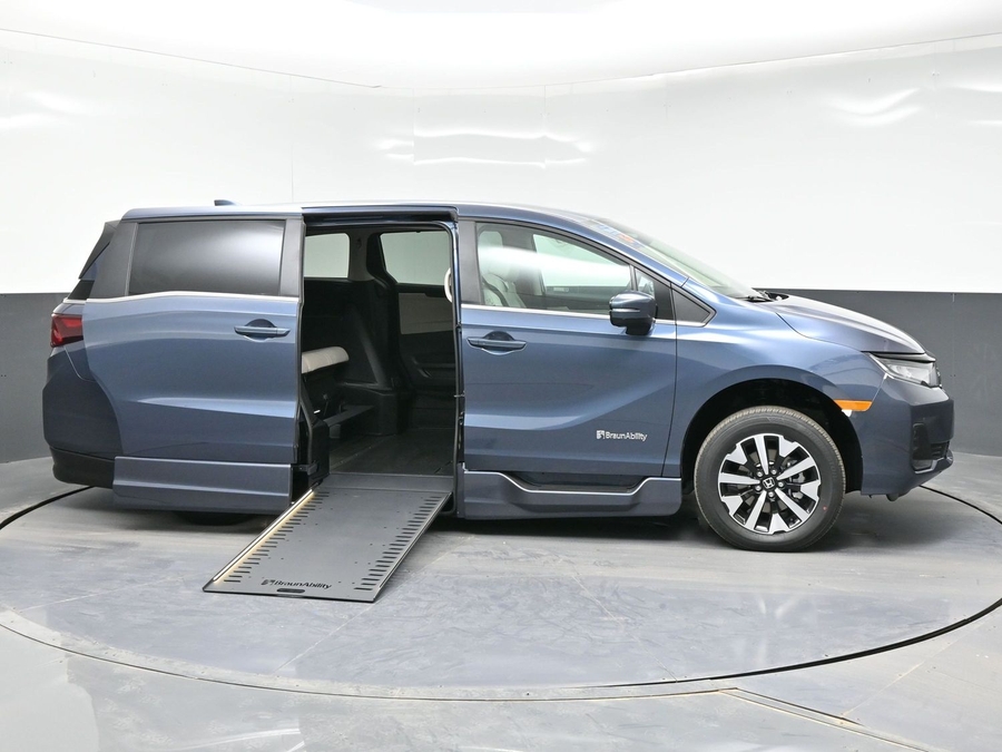 New 2026 Honda Odyssey EX-L - BraunAbility Side Entry Entry In Floor Automatic Ramp