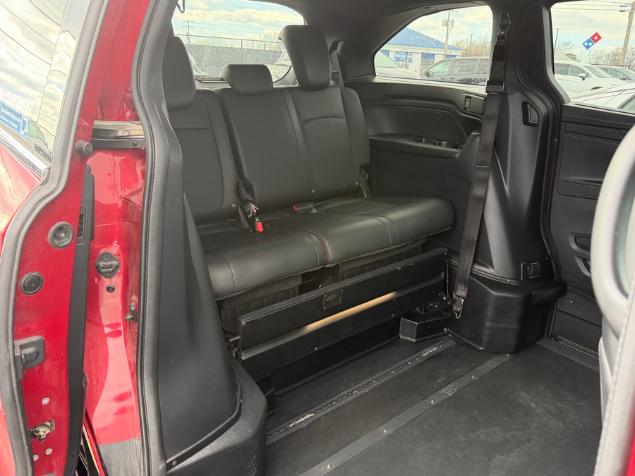 Used 2023 Honda Odyssey Sport - BraunAbility Side Entry Entry In Floor Automatic Ramp