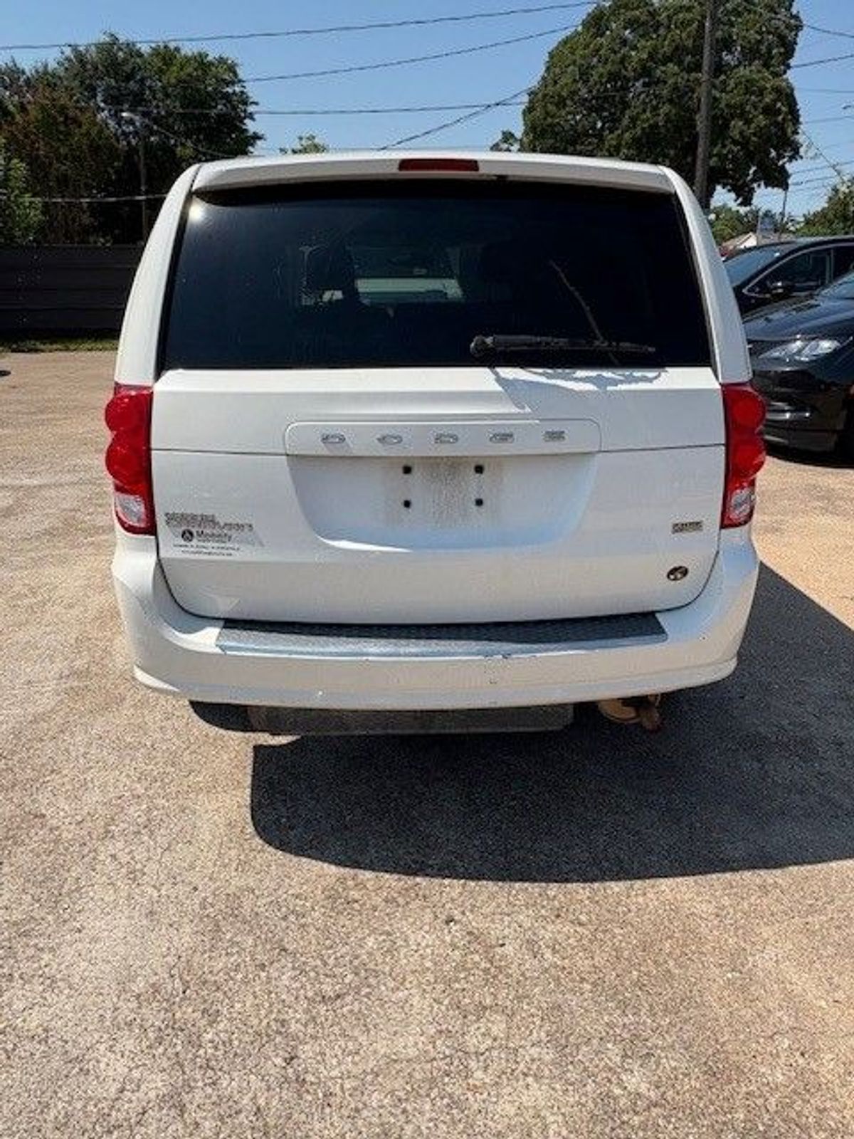  Dodge Grand Caravan image number 1