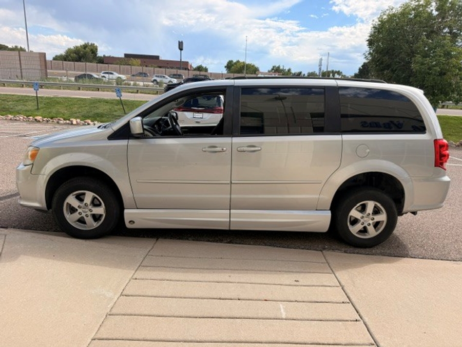 Used 2012 Dodge Grand Caravan SXT - VMI Side Entry In Floor Automatic Ramp