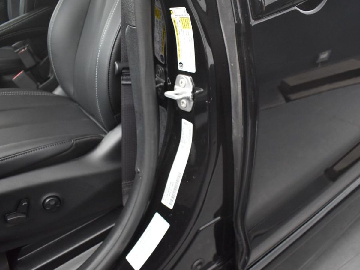 2025 CHRYSLER PACIFICA - Image 8