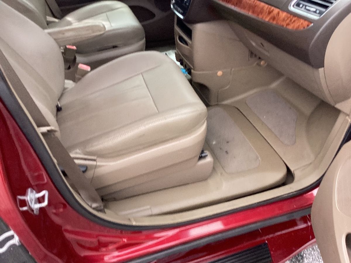 2016 CHRYSLER TOWN AND COUNTRY - Image 8