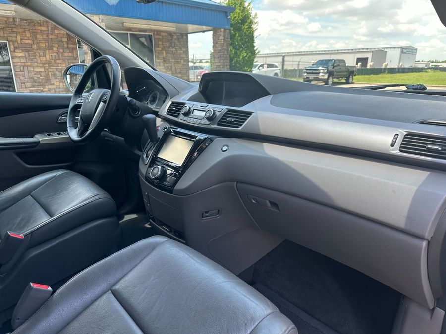 Used 2016 Honda Odyssey EX-L - VMI Side Entry Entry In Floor Automatic Ramp