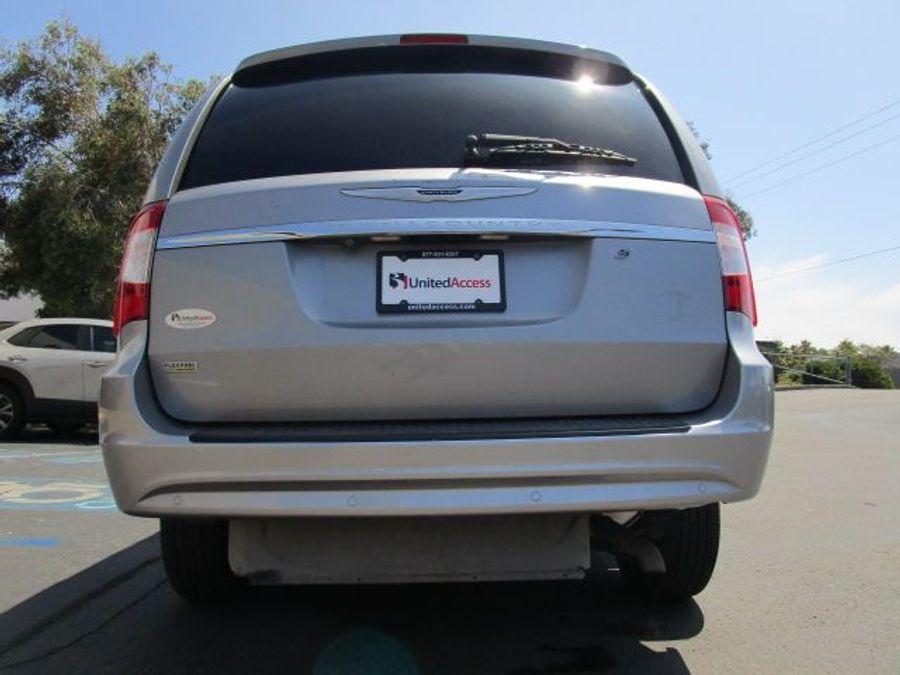 Used 2014 Chrysler Town and Country S - VMI Side Entry Entry In Floor Automatic Ramp