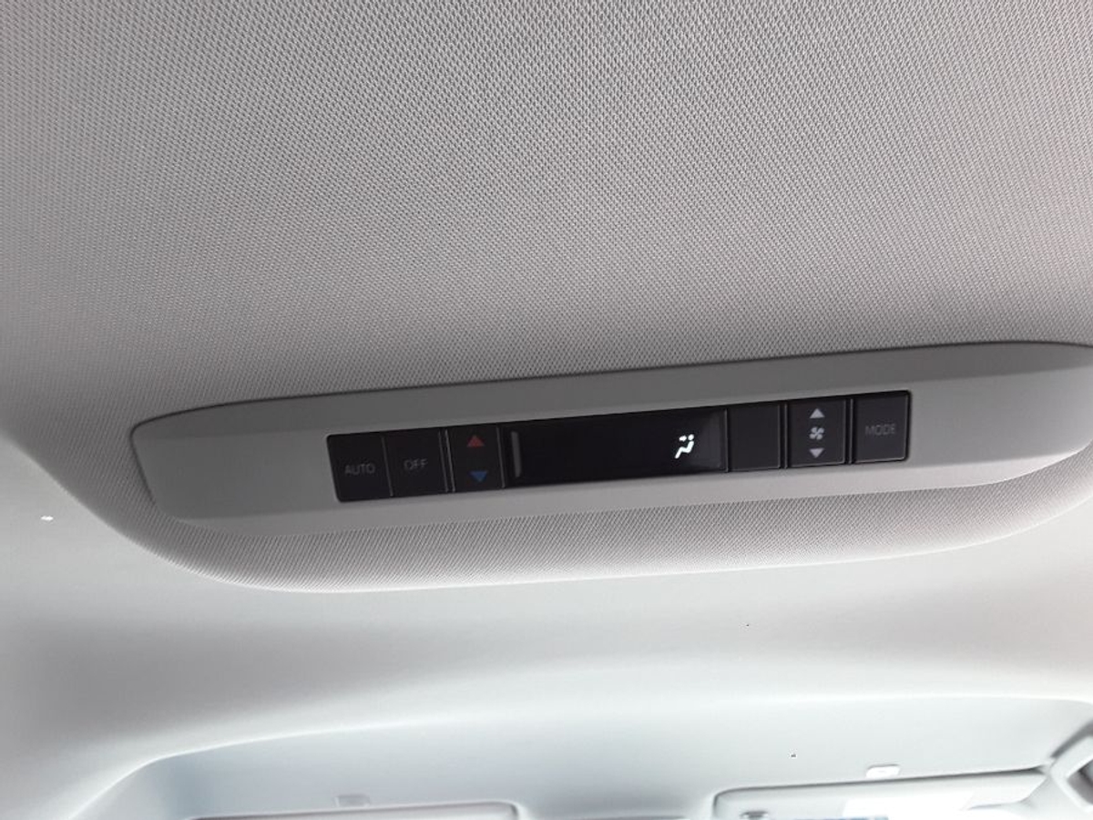 2025 TOYOTA SIENNA - Image 14