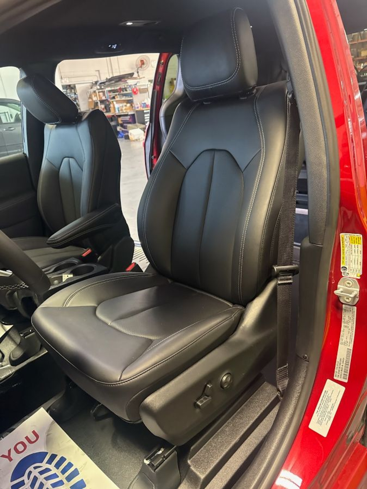 2025 CHRYSLER PACIFICA - Image 16