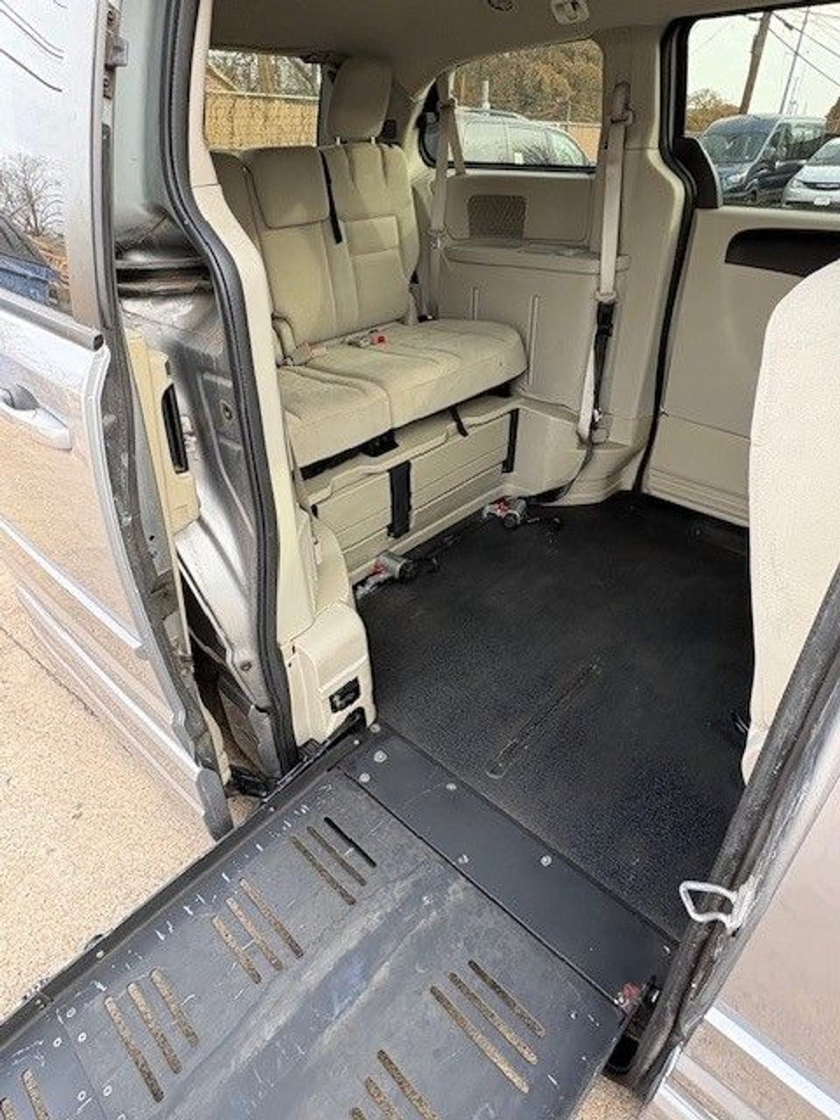 2014 DODGE GRAND CARAVAN - Image 12