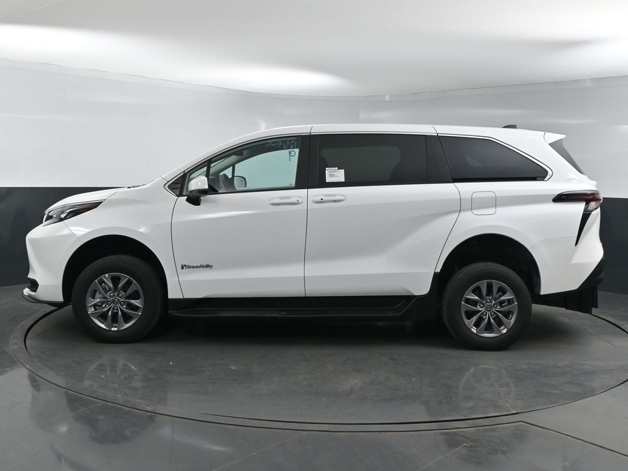 New 2025 Toyota Sienna Hybrid LE - BraunAbility Commercial Rear Entry Entry Fold Out Manual Ramp