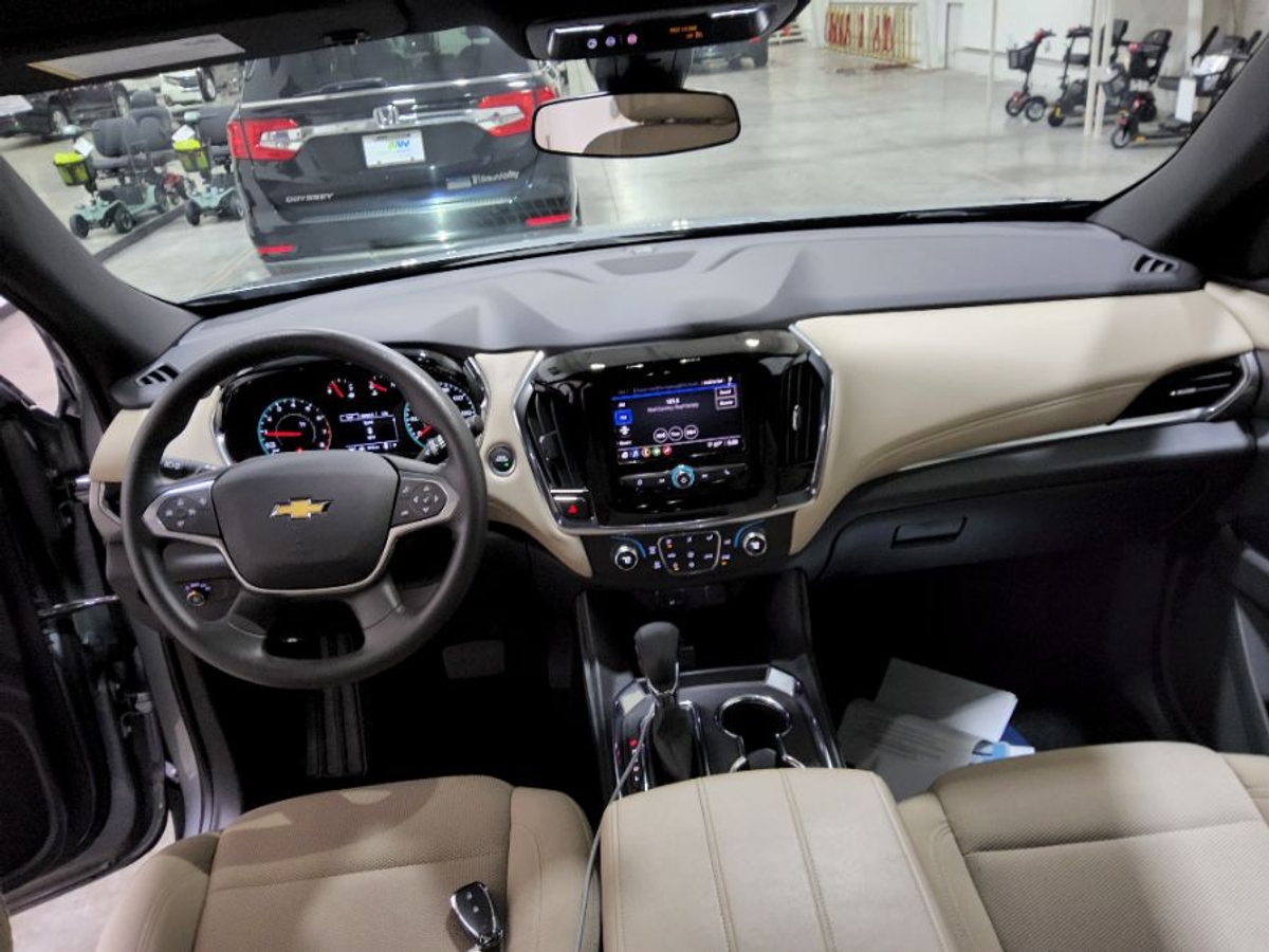 2023 CHEVROLET TRAVERSE - Image 11