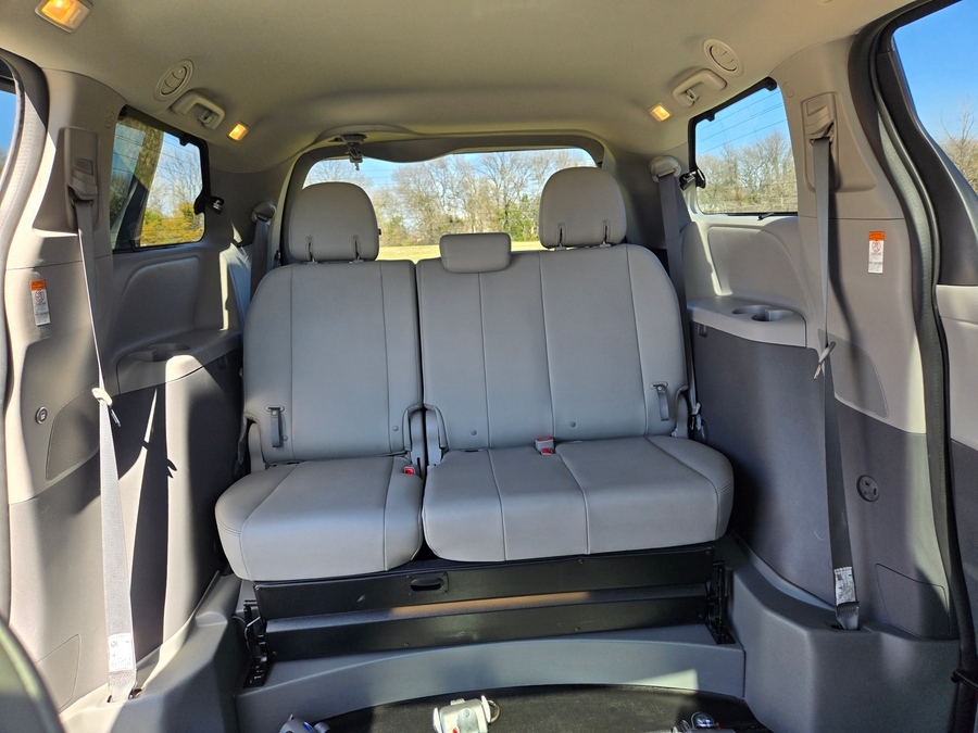 Used 2020 Toyota Sienna XLE Base - BraunAbility Side Entry Entry In Floor Automatic Ramp