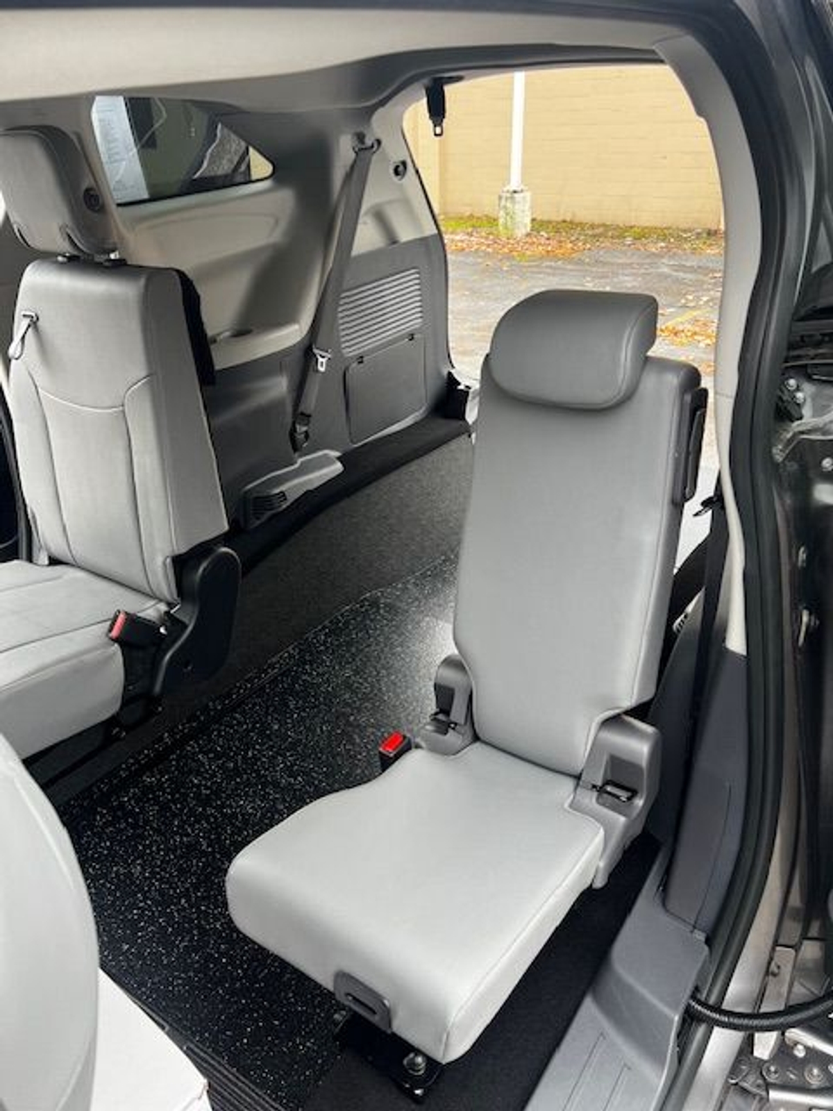 2024 TOYOTA SIENNA - Image 13