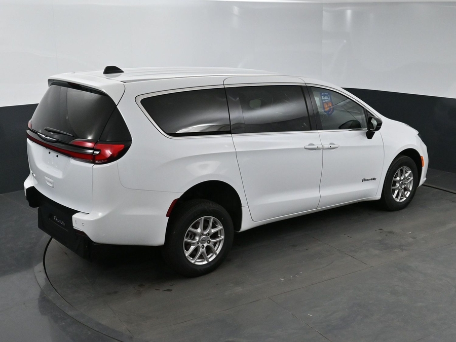 Used 2024 Chrysler Pacifica LX CPO - BraunAbility Rear Entry Entry Fold Out Manual Ramp