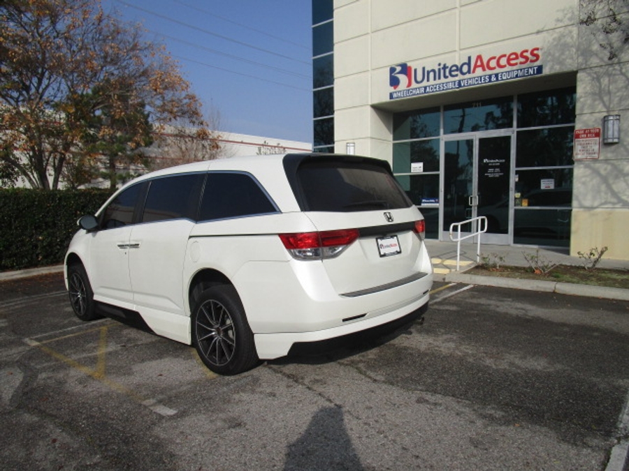 Used 2014 Honda Odyssey EX-L - VMI Side Entry Entry In Floor Automatic Ramp