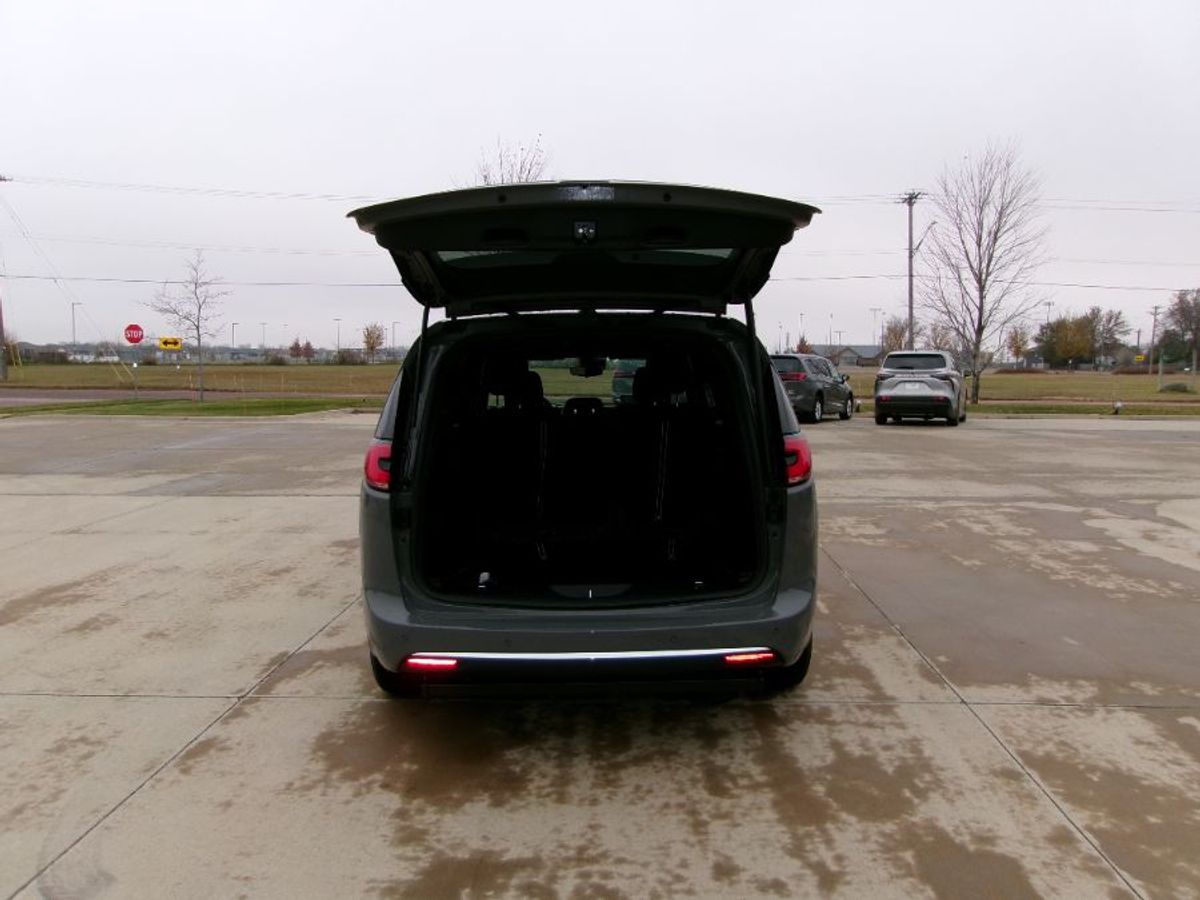 2024 CHRYSLER PACIFICA - Image 22