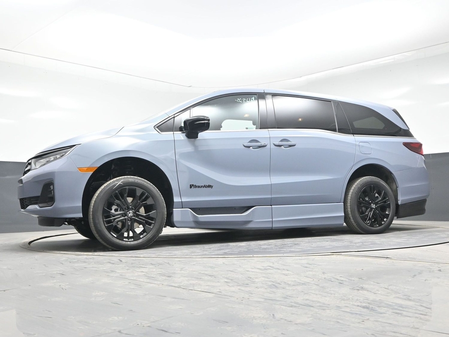 New 2026 Honda Odyssey Sport - BraunAbility Side Entry Entry In Floor Automatic Ramp