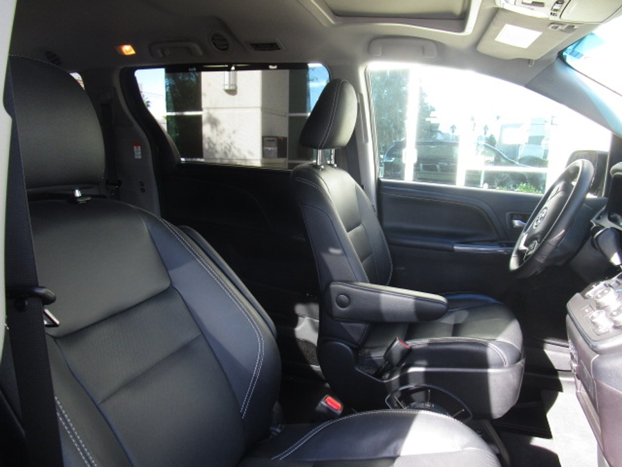 Used 2015 Toyota Sienna SE - VMI Side Entry Entry In Floor Automatic Ramp