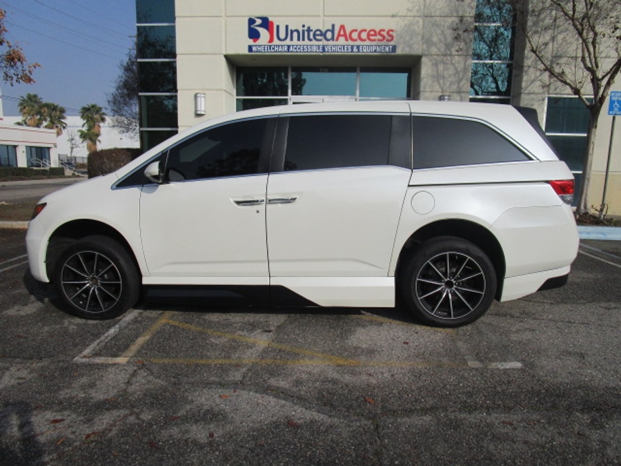 Used 2014 Honda Odyssey EX-L - VMI Side Entry Entry In Floor Automatic Ramp