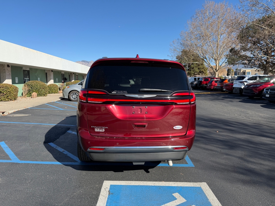 Used 2021 Chrysler Pacifica Touring L - VMI Side Entry Entry In Floor Automatic Ramp