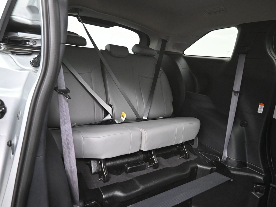New 2025 Toyota Sienna Hybrid XLE Plus - BraunAbility Side Entry Entry Fold Out Automatic Ramp