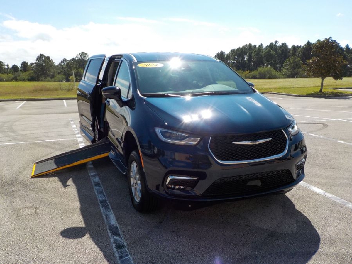 2024 CHRYSLER PACIFICA - Image 20