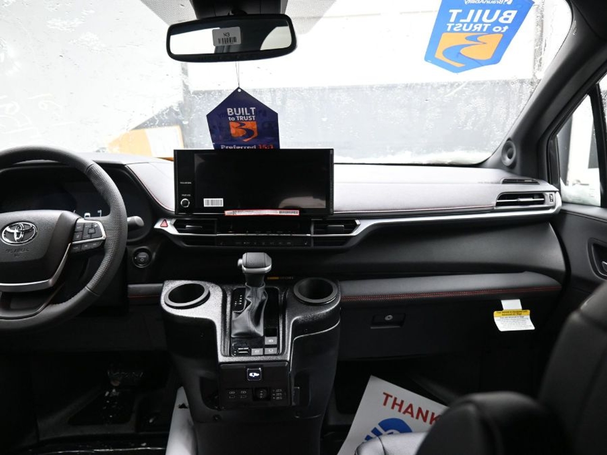 Black Toyota Sienna image number 12